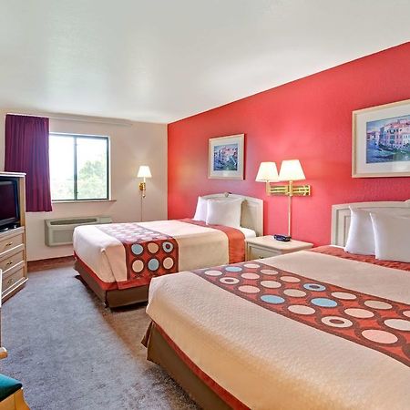 Super 8 By Wyndham Albuquerque West/Coors Blvd Hotel Exterior foto